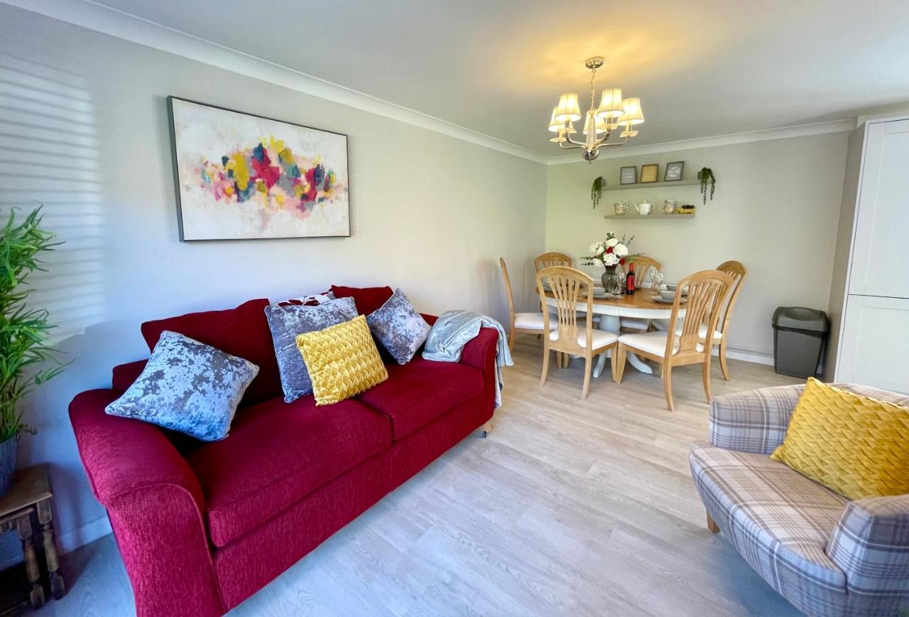 Charming 2 Bedroom With Open Plan Living Felixstowe