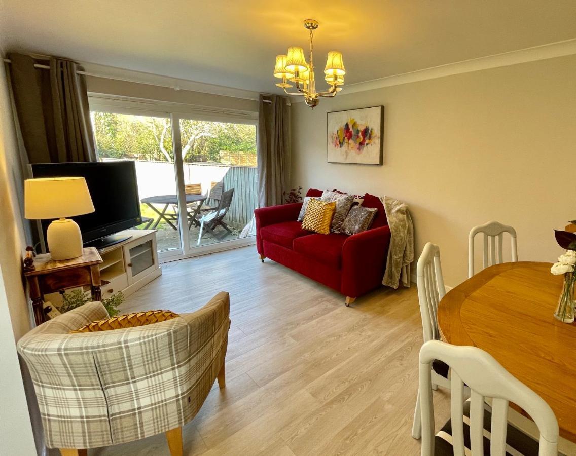 Charming 2 Bedroom With Open Plan Living * Felixstowe